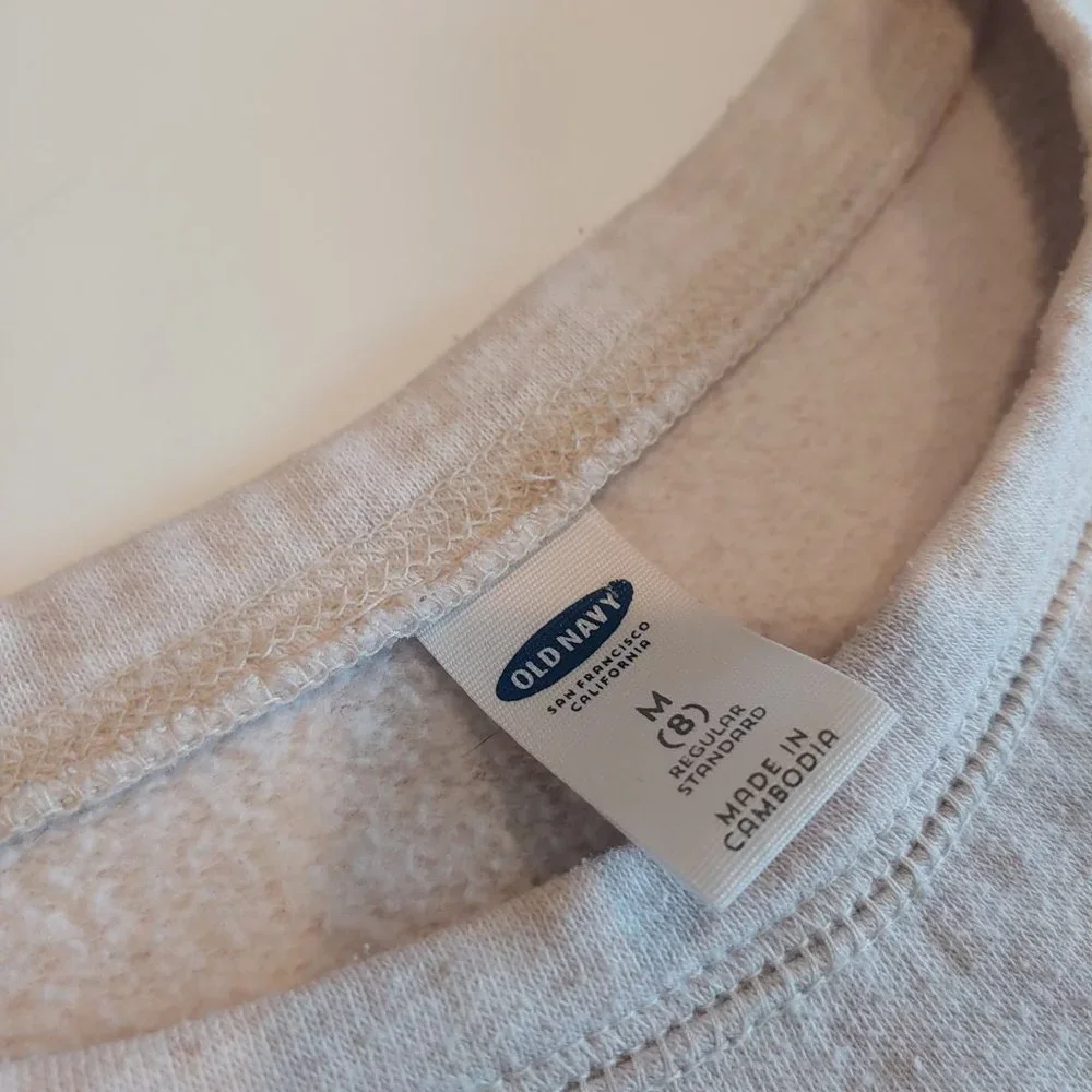 Old Navy | Oatmeal Metallic Gold Logo Long Sleeve Pullover Sweatshirt | M